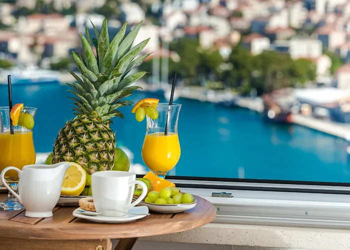 Apartment Antonija With Sea View